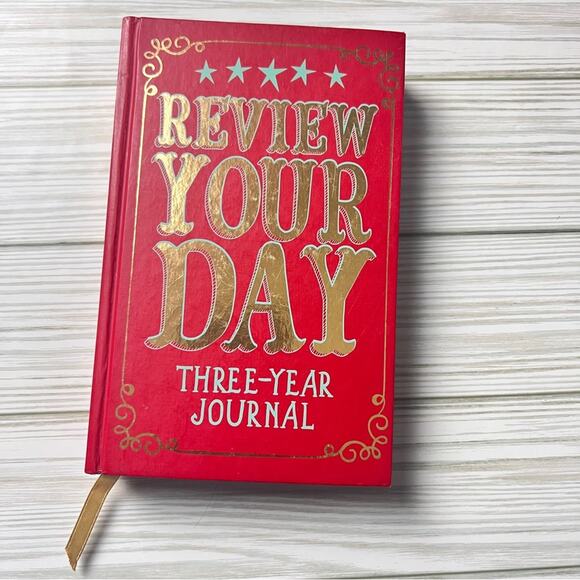 Review Your Day Three Year Journal Writing Self Development Activity Book - Picture 3 of 5